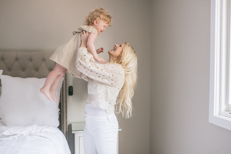 Manifesto Photography Lifestyle Newborn In-Home Session in Windsor, Ontario